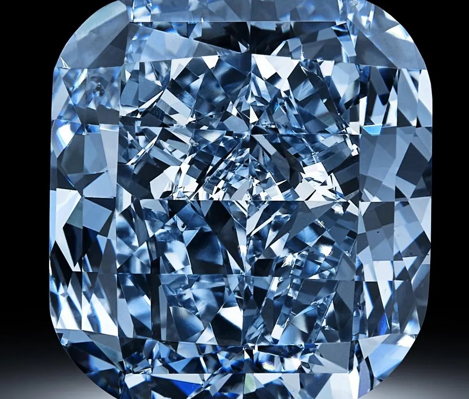 Blue diamond
